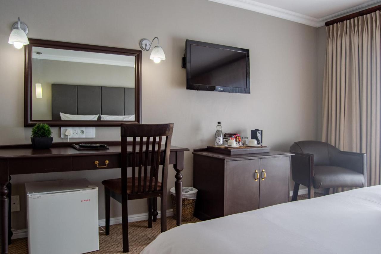 Ruslamere Hotel And Conference Centre Durbanville Eksteriør billede