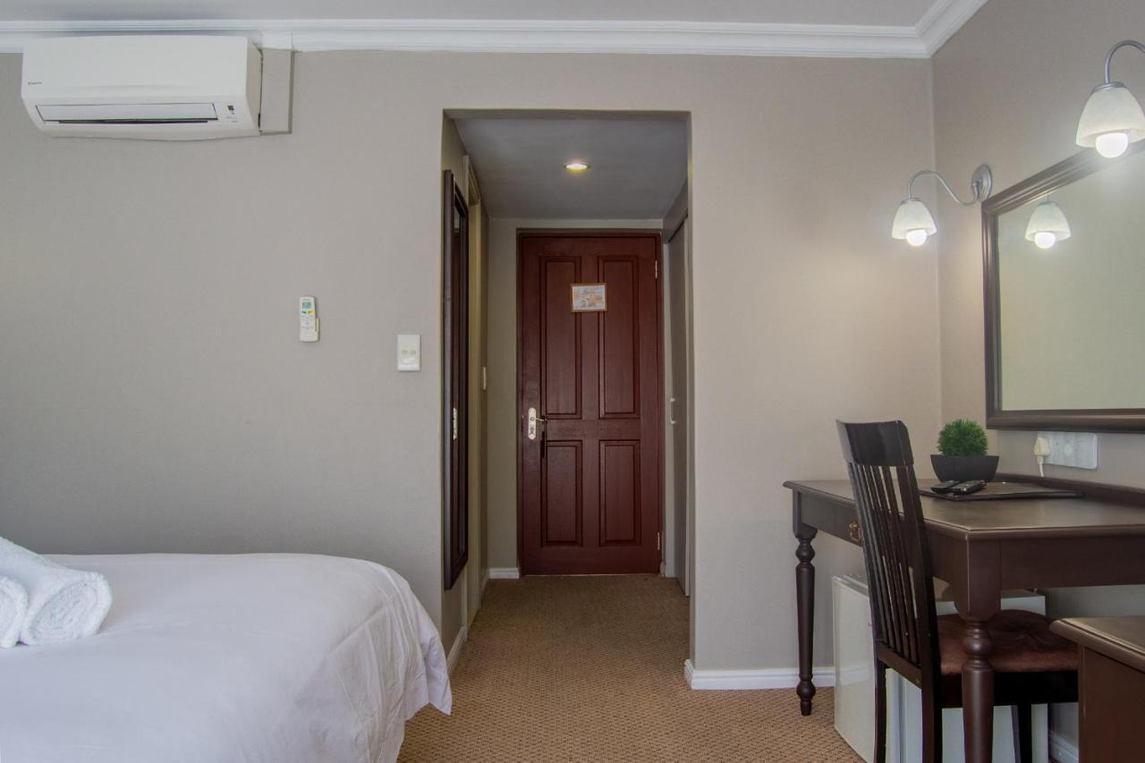 Ruslamere Hotel And Conference Centre Durbanville Eksteriør billede